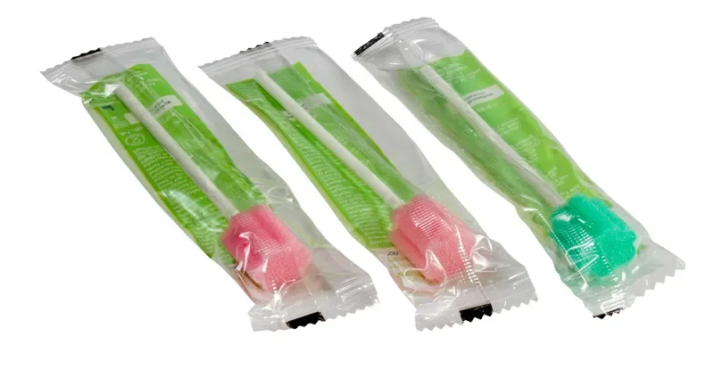 Medi-Inn mondverzorgingsstaafjes per stuk verpakt Ø 1 cm x 13,5 cm groen, neutraal